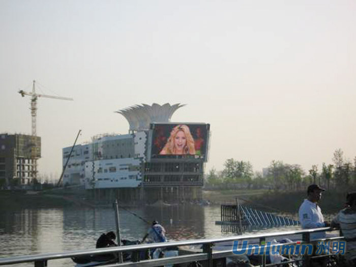 西安世园会船型构筑起落屏P16日亚280平米